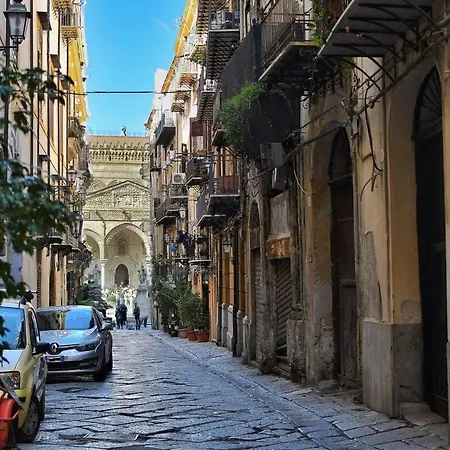 Apartment Iflat Un Balcone In Cattedrale Palermo